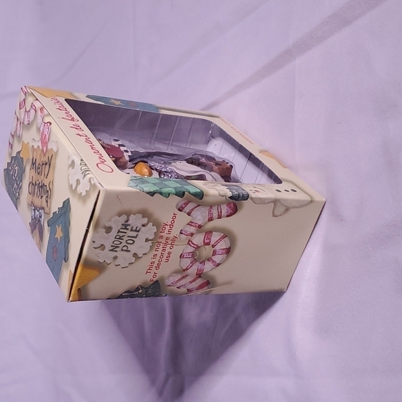 NWT Whimsical Ornament Christmas Penguin 🐧 - Picture 5 of 7